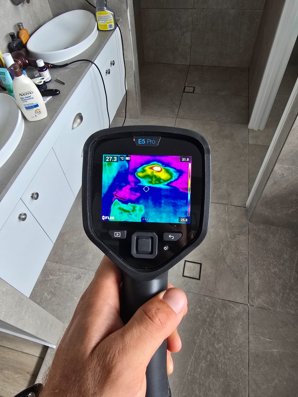 Thermal imaging plumbing inspection on the Sunshine Coast